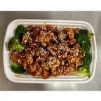 Best SESAME CHICKEN in White House, TN